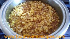 pynappelkerrie slaai