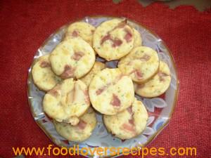 KAAS EN BACON POFFERTJIES