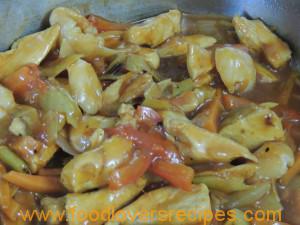 CHICKEN AND LITCHI STIRFRY
