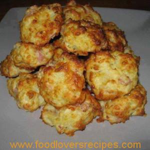 CHEESE PUFFS