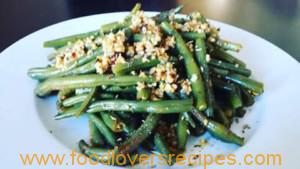 DENZY’Z GARLIC AND HERBS GREENBEANS