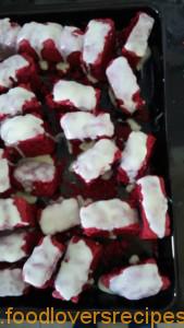 Ouma Matha se redvelvet beskuit