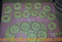oliebolle met die hand gedruk