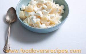 pineapple-marshmallow-salad