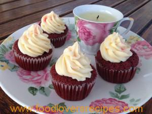 2014-04-05-redvelvetcupcakes