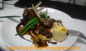 2015-09-12-frenchcutrackoflambwithroastedvegetables